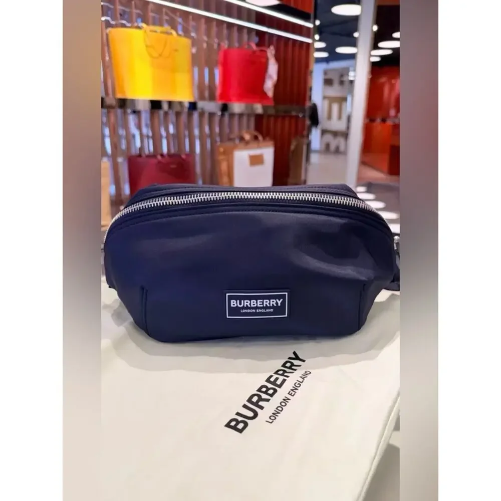 Burberry Navy Zip bum bag New - Picture 2 of 8